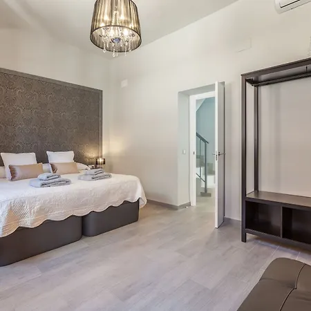Appartamento - Torre Del Oro B